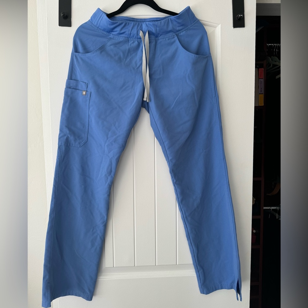 Figs scrub bottoms small